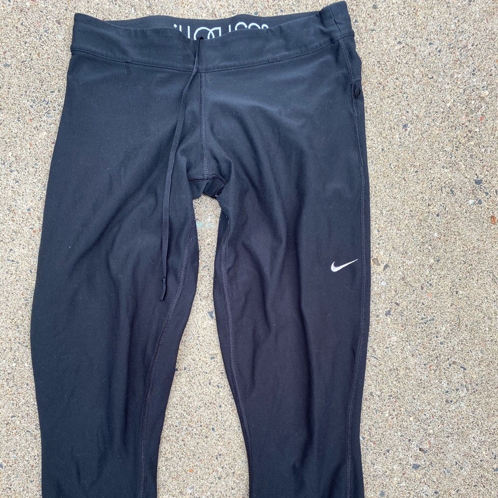 Nike cropped leggings